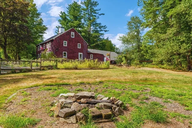 $565,000 | 132 Maple Avenue, Atkinson, NH 03811