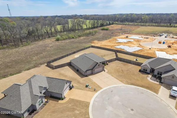 $357,500 | 66 Pecan Ridge Drive, Jackson, TN 38305