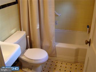 237 East Avon Road Chester, PA 19015 - Photo 5 of 11 Bathroom