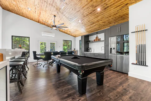 $2,500,000 | 11902 Julia Lane, Magnolia, TX 77354