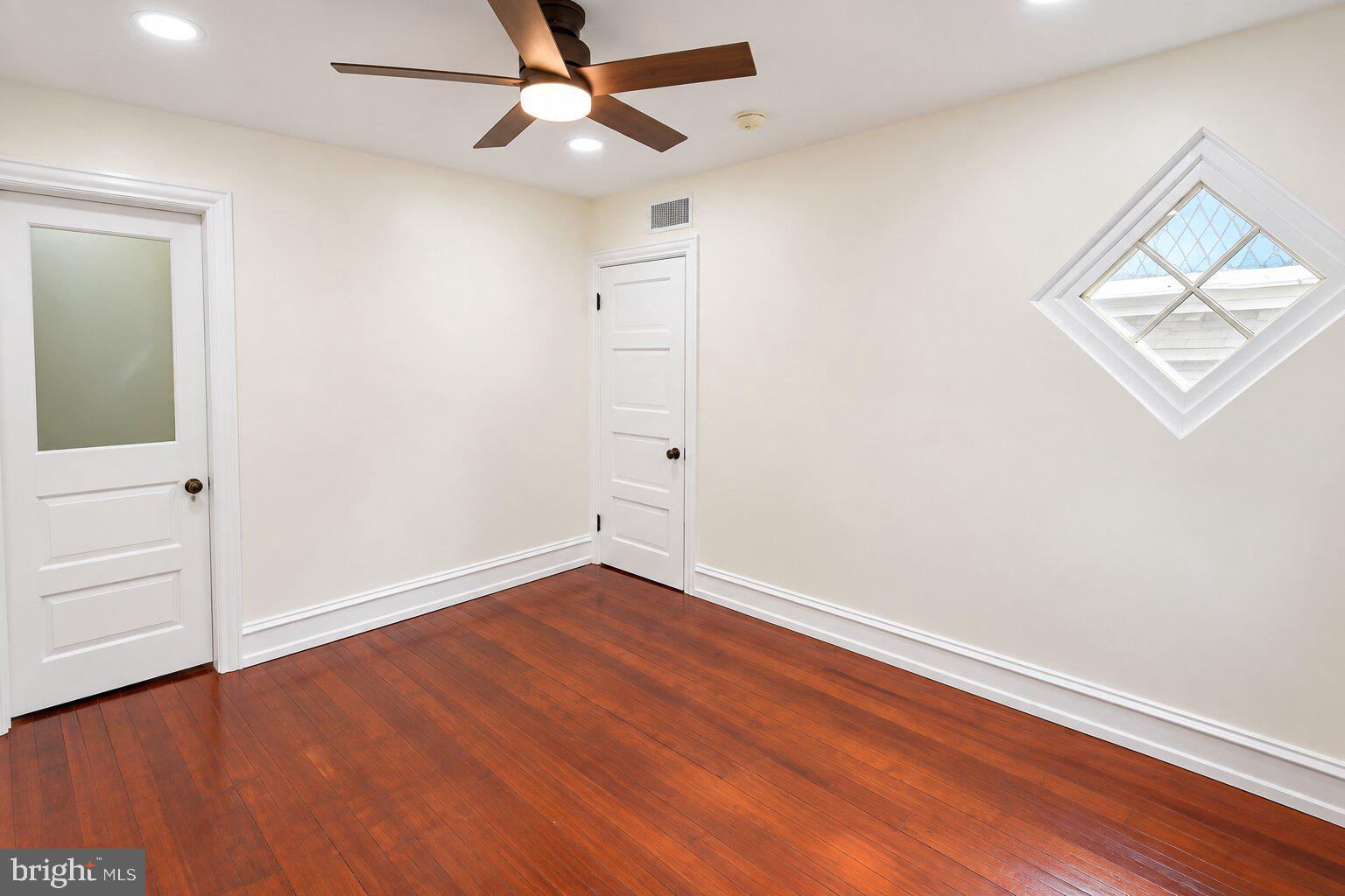 108 Washington Avenue Newtown, PA 18940 - Photo 17 of 21 Gallery Image 17
