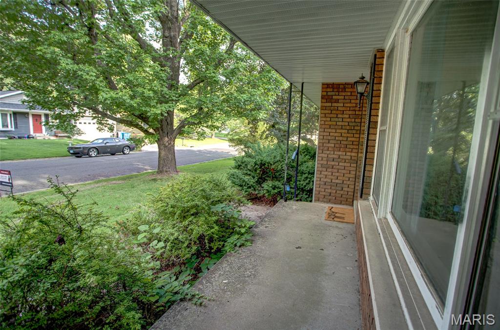 24 Cardinal Lane Highland, IL 62249 - Photo 4 of 34