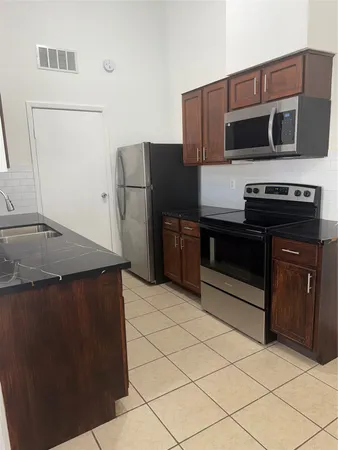 $1,300 | 11008 Misty Summit Drive, Houston, TX 77086