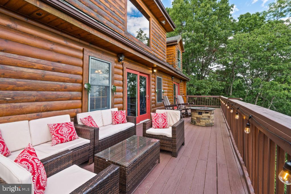 2702 Supinlick Ridge Road Mount Jackson, VA 22842 - Photo 17 of 65 Sit away deck