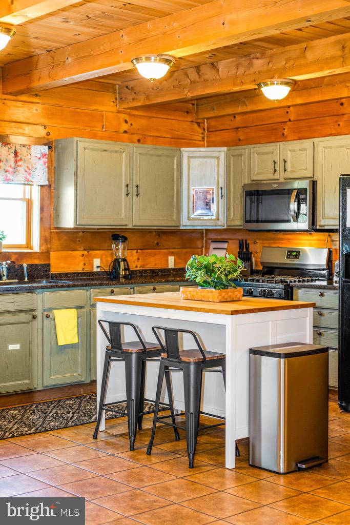 2702 Supinlick Ridge Road Mount Jackson, VA 22842 - Photo 24 of 65 Main level kitchen