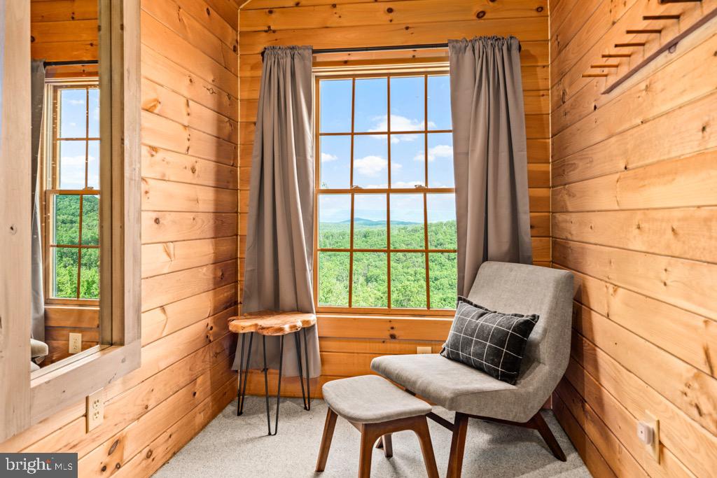 2702 Supinlick Ridge Road Mount Jackson, VA 22842 - Photo 42 of 65 Upper level bedroom seating