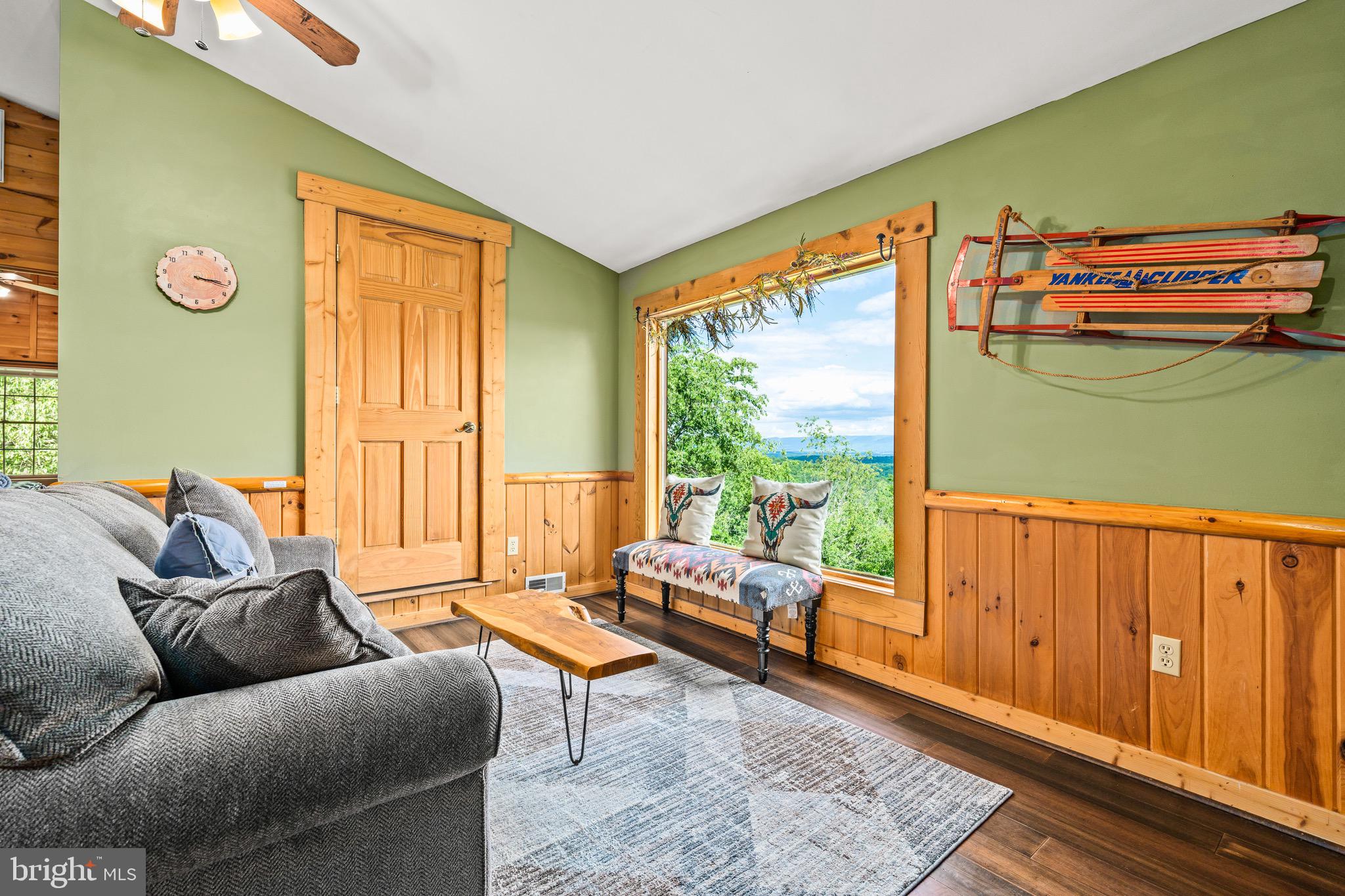 2702 Supinlick Ridge Road Mount Jackson, VA 22842 - Photo 44 of 65 Views Upper level sitting room