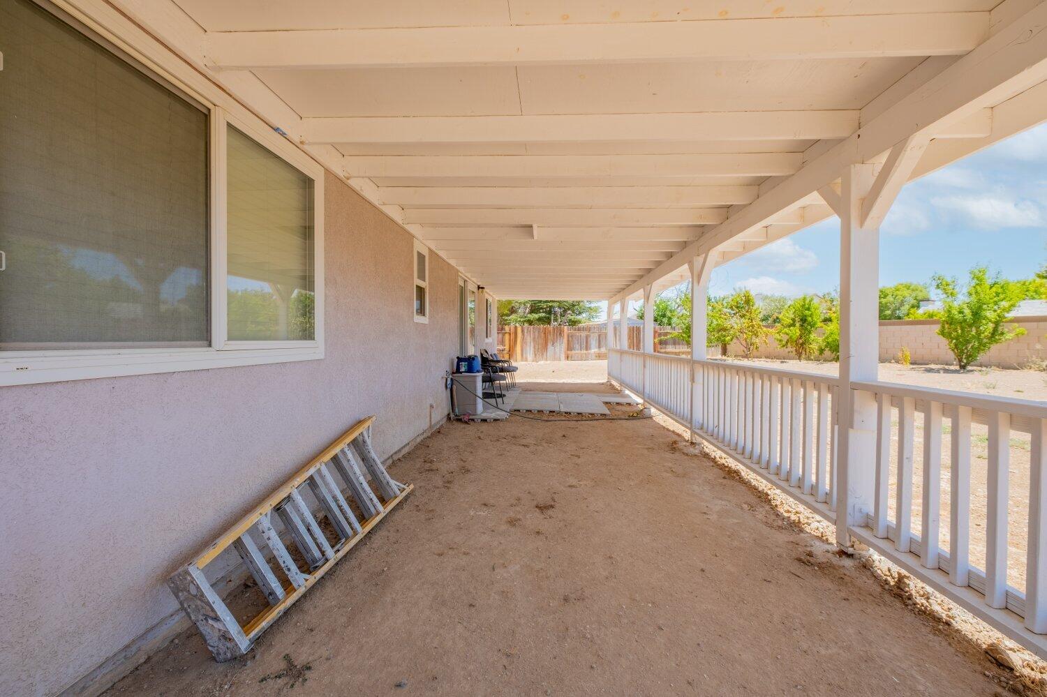 44628 Shadowcrest Drive Lancaster, CA 93536 - Photo 20 of 23 a view of a porch