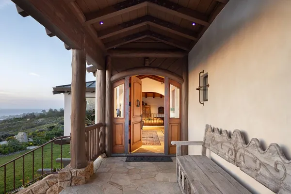 $13,500,000 | 31453 Highway 1, Carmel, CA 93923