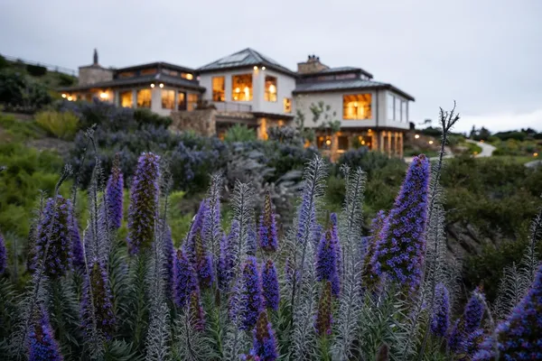 $13,500,000 | 31453 Highway 1, Carmel, CA 93923