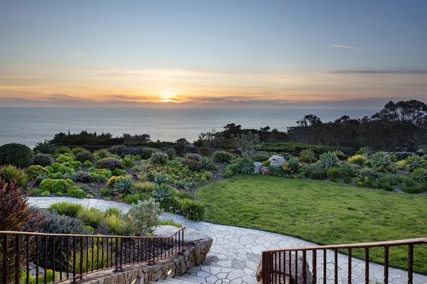 $13,500,000 | 31453 Highway 1, Carmel, CA 93923