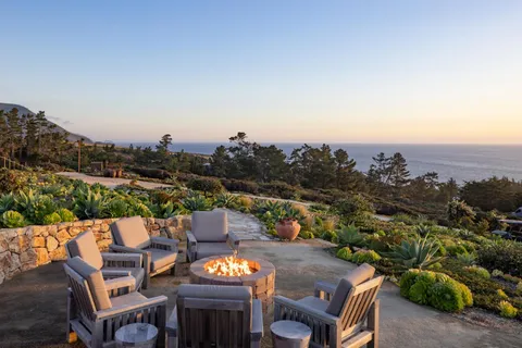 $14,500,000 | 31453 Highway 1, Carmel, CA 93923