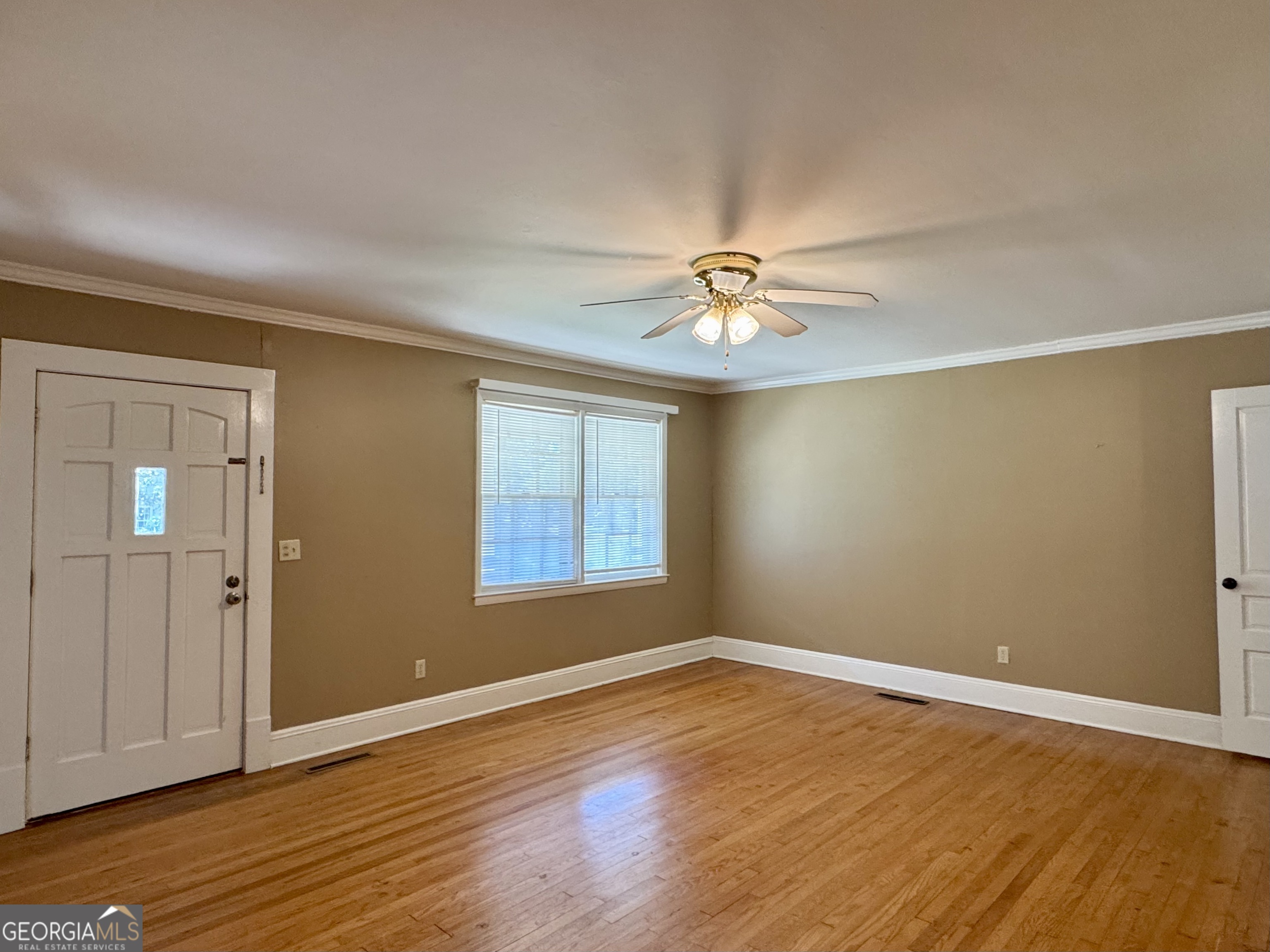 324 North Rhodes Street Union Point, GA 30669 - Photo 15 of 94