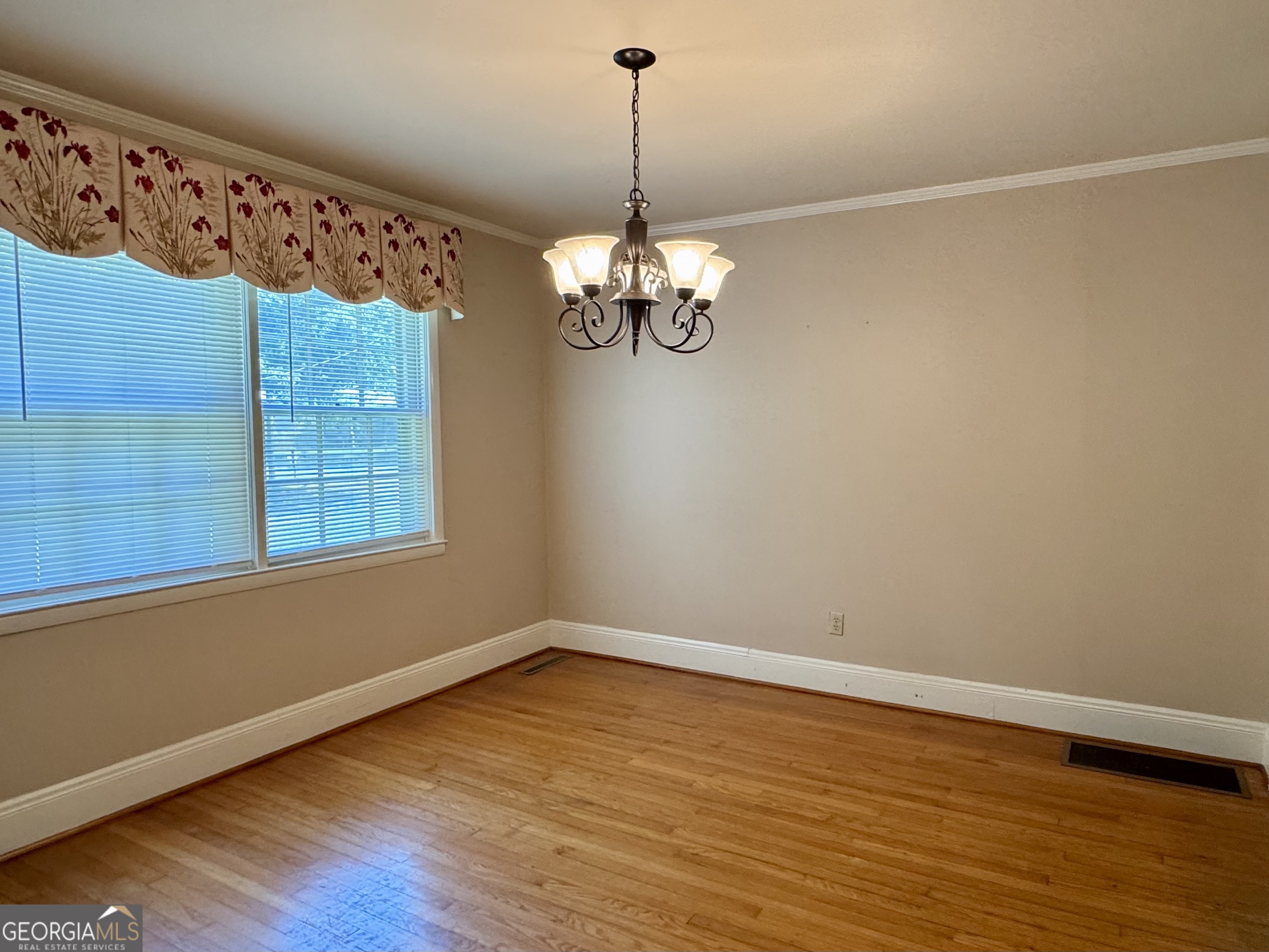 324 North Rhodes Street Union Point, GA 30669 - Photo 25 of 94