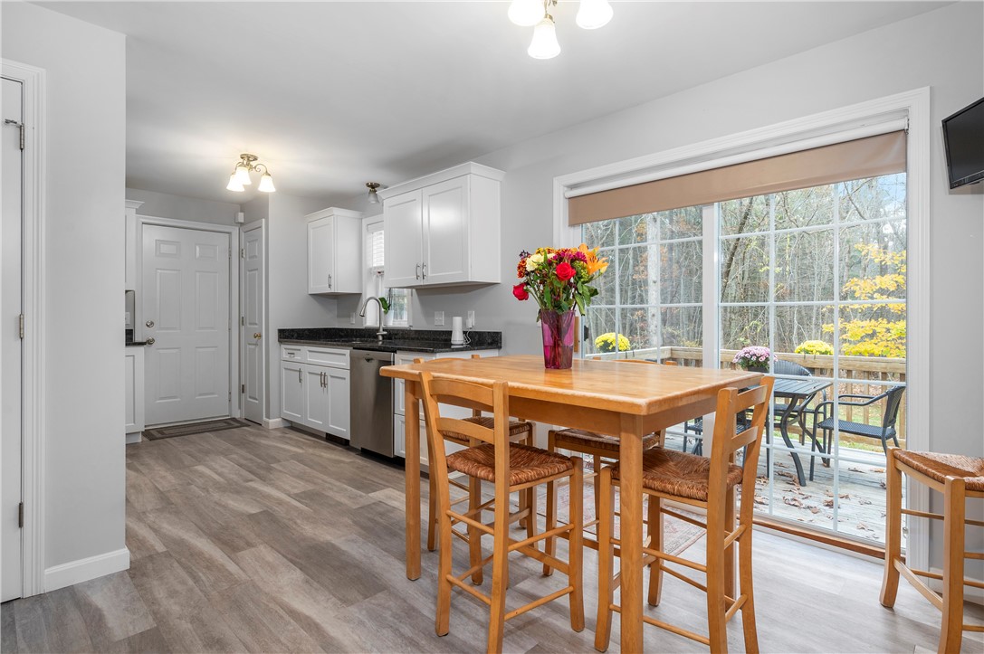 654 Steere Farm Road Burrillville, RI 02830 - Photo 7 of 40