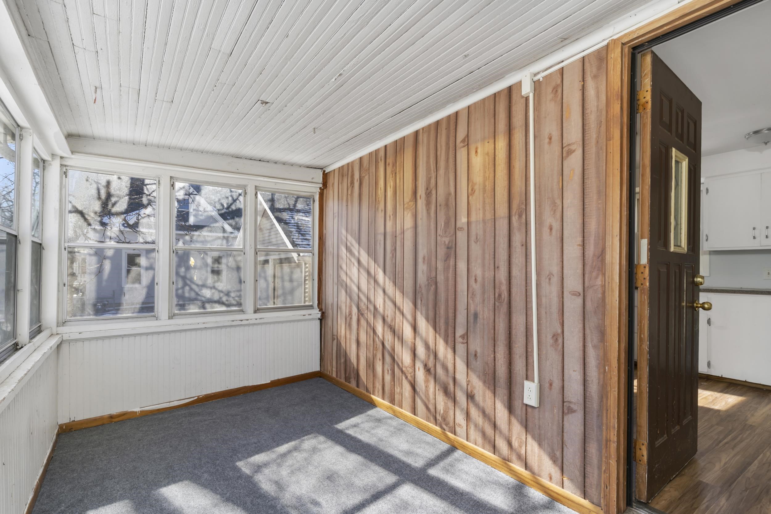 1003 West Spencer Street Appleton, WI 54914 - Photo 5 of 21