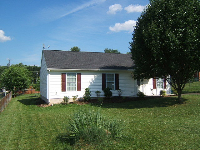 3742 New Spring Branch Road Southeast Roanoke, VA 24014 - Photo 1 of 11 Front of Home