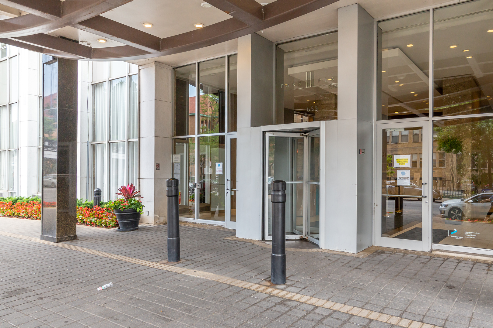 655 West Irving Park Road, Unit 1511 Chicago, IL 60613 - Photo 2 of 14