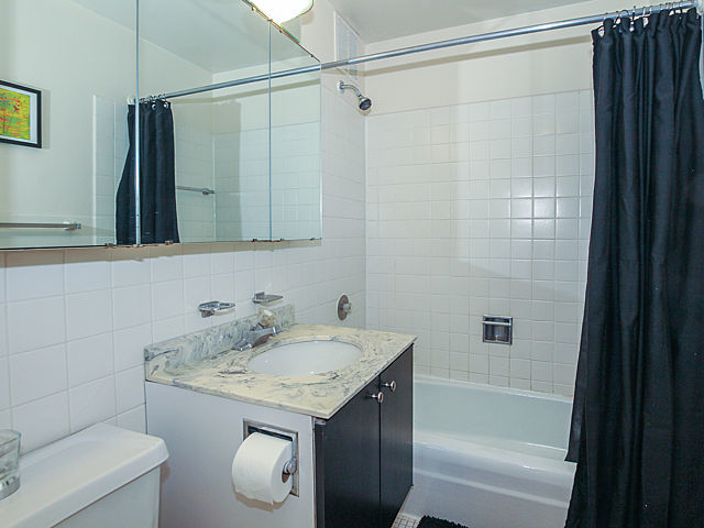 655 West Irving Park Road, Unit 1511 Chicago, IL 60613 - Photo 11 of 14