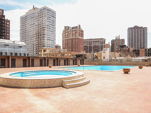 655 West Irving Park Road, Unit 1511 Chicago, IL 60613 - Photo 12 of 14