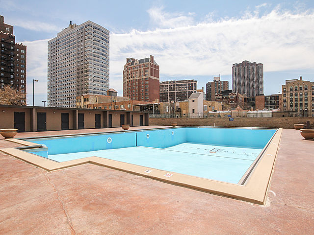 655 West Irving Park Road, Unit 1511 Chicago, IL 60613 - Photo 13 of 14