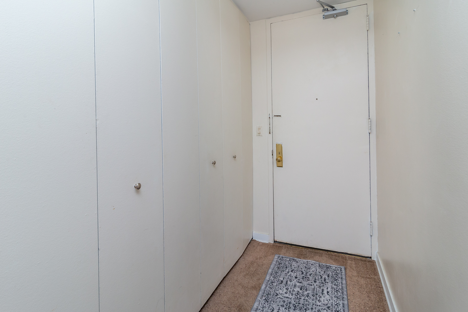 655 West Irving Park Road, Unit 1511 Chicago, IL 60613 - Photo 4 of 14