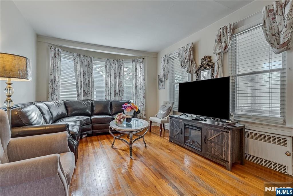 15 Belle Terre Road West Orange, NJ 07052 - Photo 5 of 29