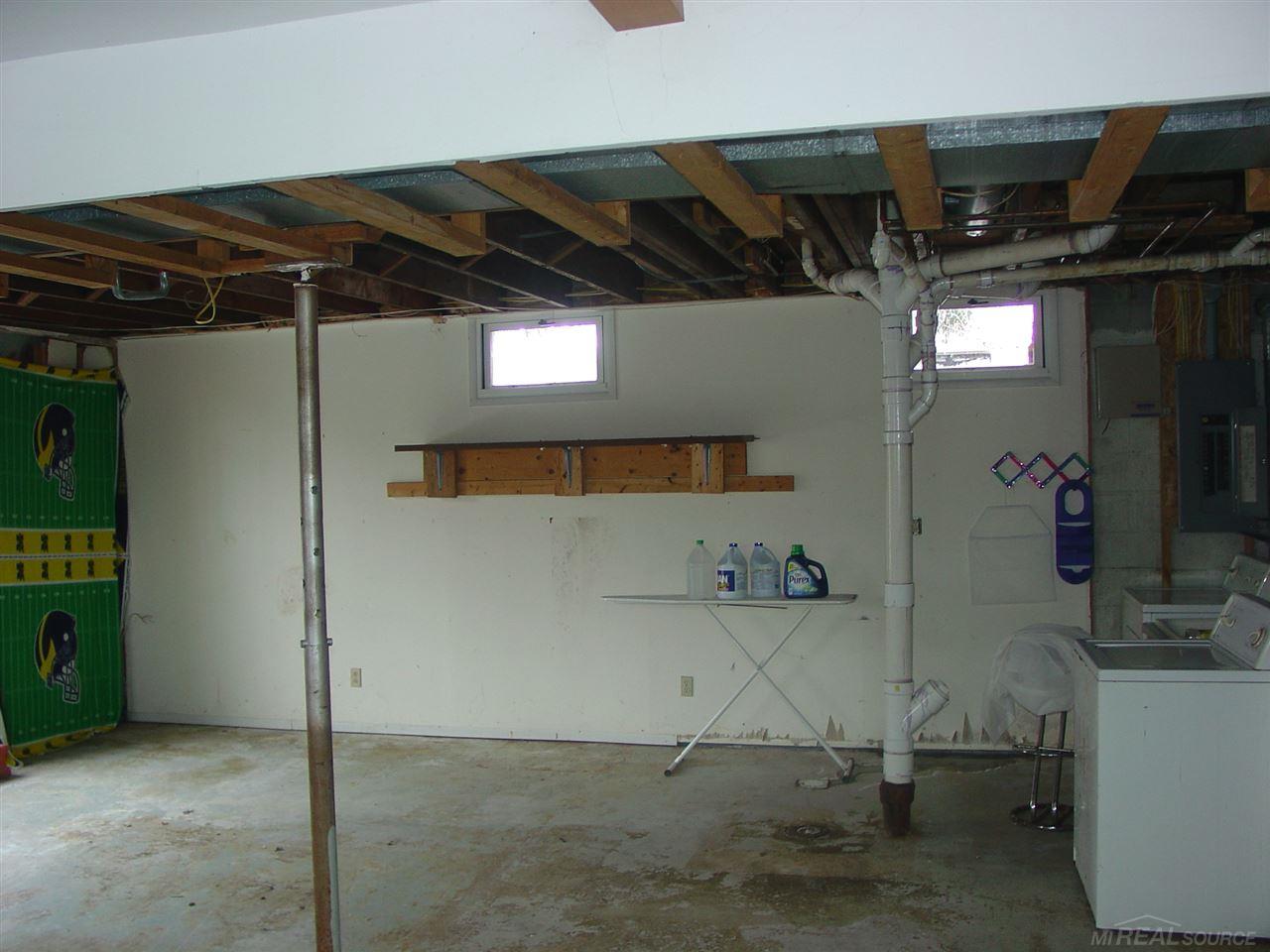 5967 Dryden Road Dryden, MI 48428 - Photo 16 of 40 Gallery Image 16