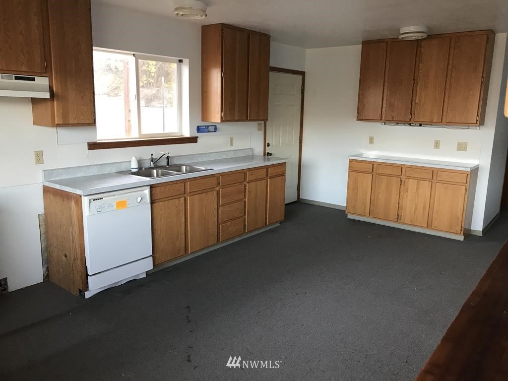 180 Nichols Road Omak, WA 98841 - Photo 5 of 20