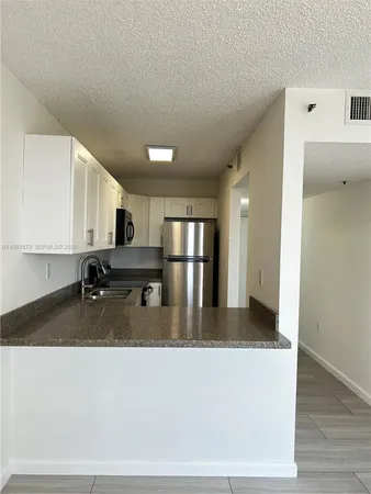 $2,000 | 1700 Northwest N River Drive, Unit 909, Miami, FL 33125