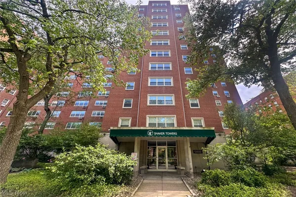 $149,900 | 13800 Shaker Boulevard, Unit 602, Cleveland, OH 44120