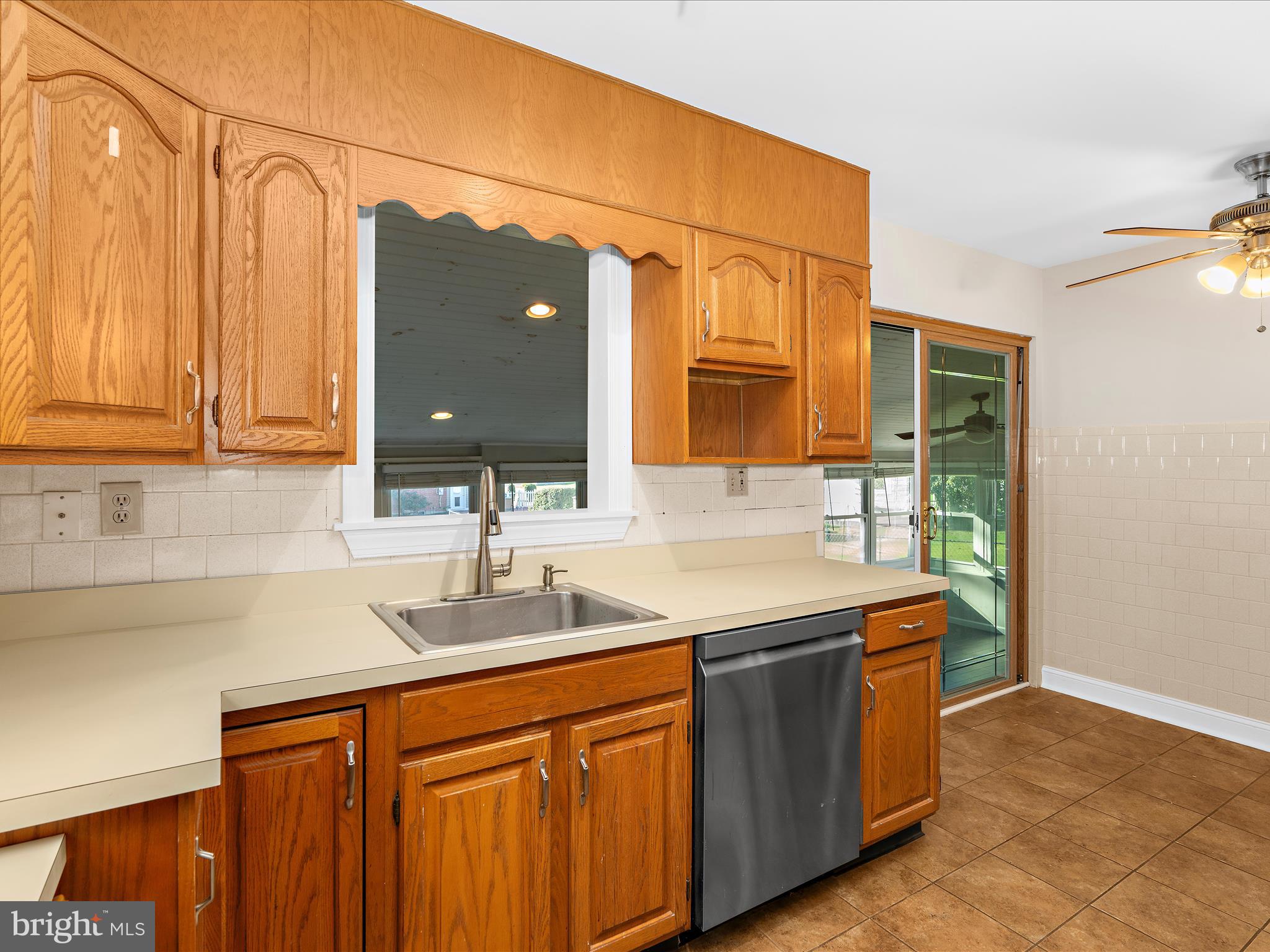 211 Arundel Road Pasadena, MD 21122 - Photo 13 of 50 Gallery Image 13