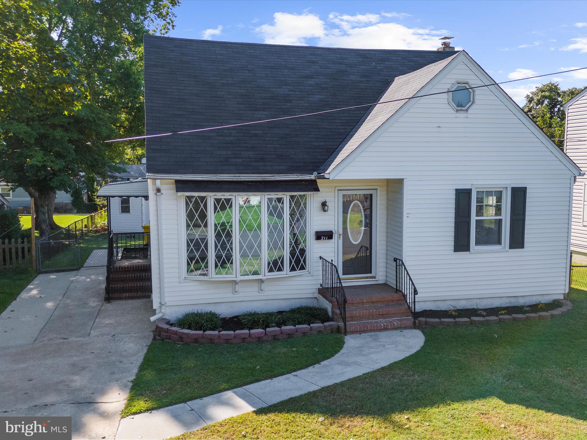 211 Arundel Road Pasadena, MD 21122 - Photo 3 of 50 Gallery Image 3