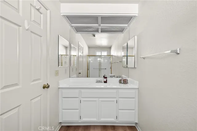 $499,990 | 19002 Ave Of The Oaks, Newhall, CA 91321