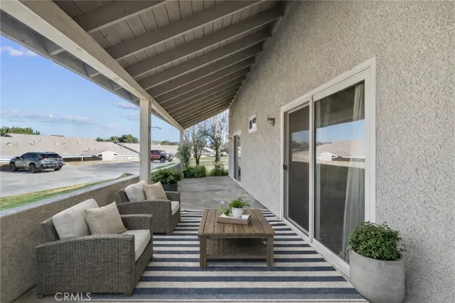 $499,990 | 19002 Ave Of The Oaks, Newhall, CA 91321