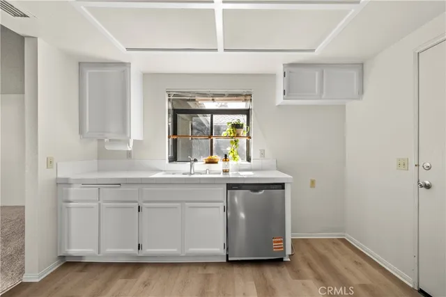 $499,990 | 19002 Ave Of The Oaks, Newhall, CA 91321