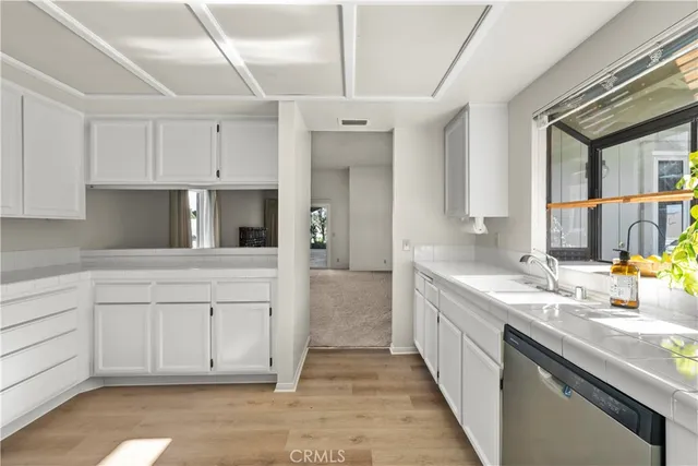 $499,990 | 19002 Ave Of The Oaks, Newhall, CA 91321