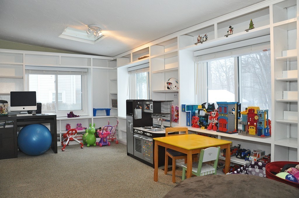 32 Alton Road Quincy, MA 02169 - Photo 8 of 16 Gallery Image 8