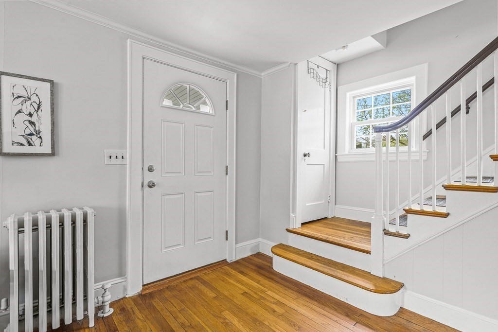 183 Derby Road Melrose, MA 02176 - Photo 2 of 37 Gallery Image 2