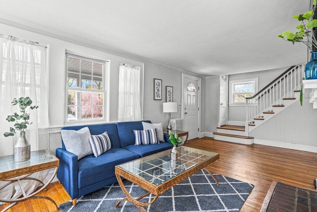 183 Derby Road Melrose, MA 02176 - Photo 5 of 37 Gallery Image 5