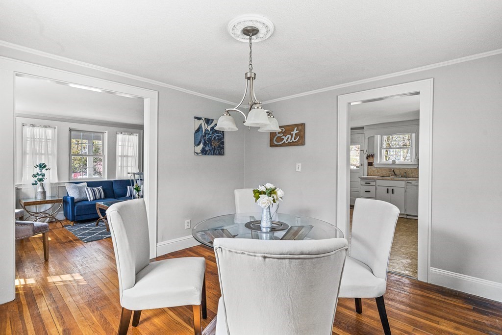 183 Derby Road Melrose, MA 02176 - Photo 9 of 37 Gallery Image 9