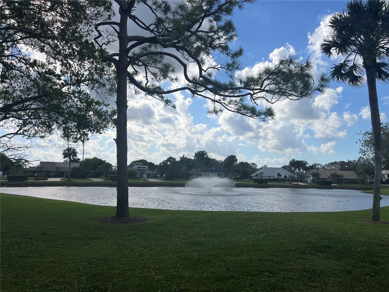 6198 Brandon Street, Unit 6198 Palm Beach Gardens, FL 33418 - Photo 5 of 26 a view of park