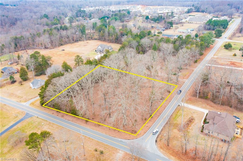 8701 Boylston Road Colfax, NC 27235 - Photo 3 of 5 Gallery Image 3