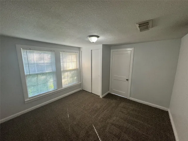 $1,550 | 512 Rice Street, Angleton, TX 77515