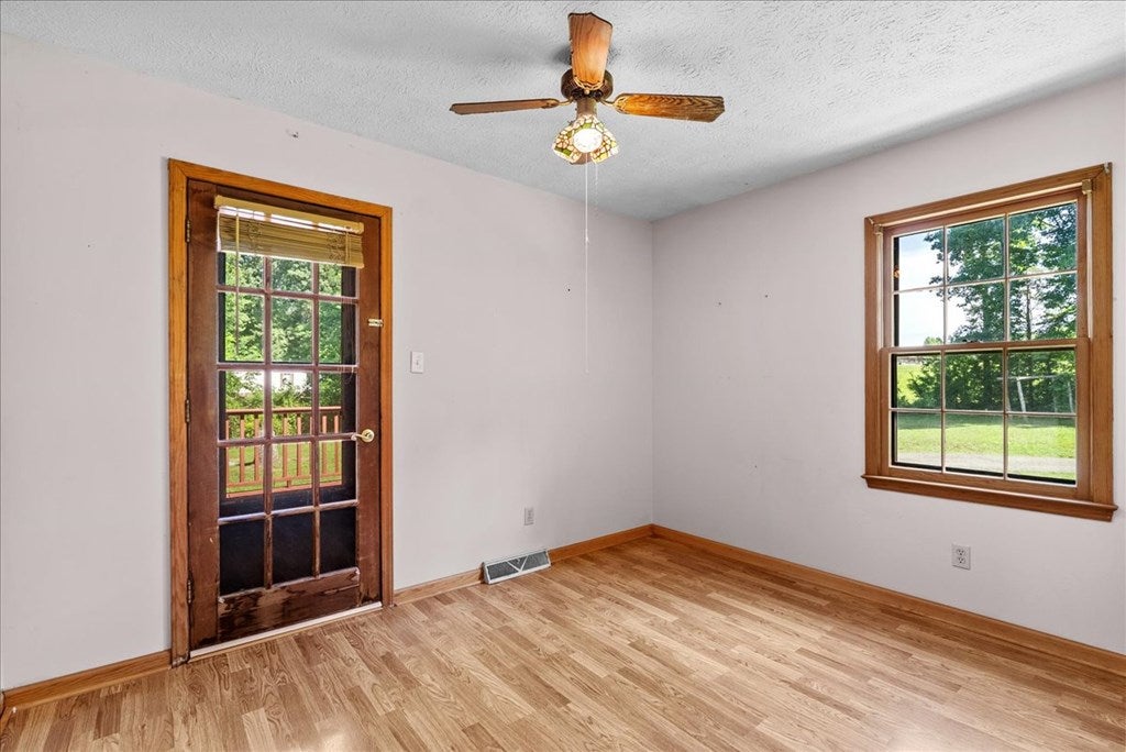1055 South Terry's Bridge Road Scottsburg, VA 24589 - Photo 32 of 41 Bedroom #2 - 11.39 x 9.17