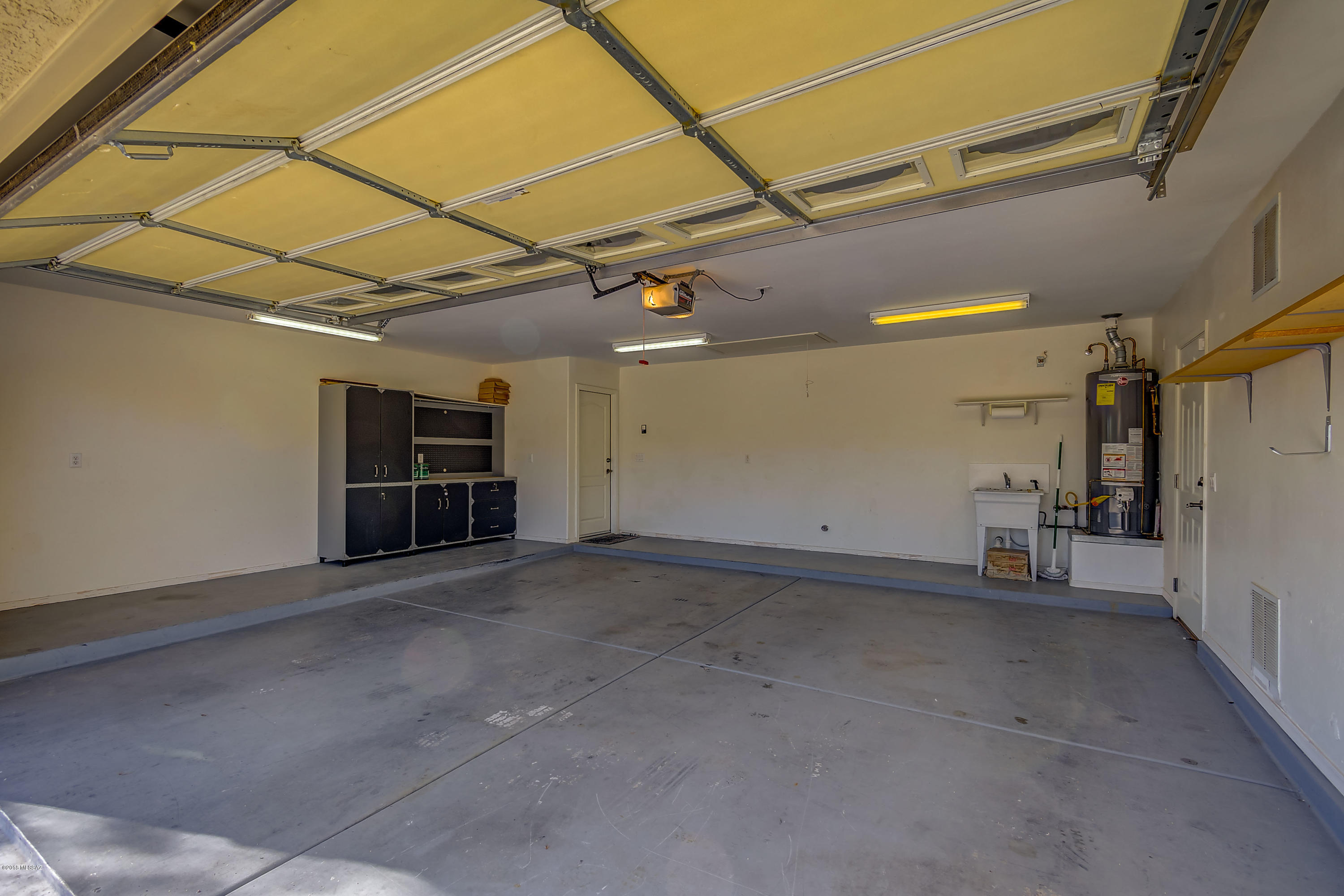7995 North Rondure Loop Tucson, AZ 85743 - Photo 21 of 29