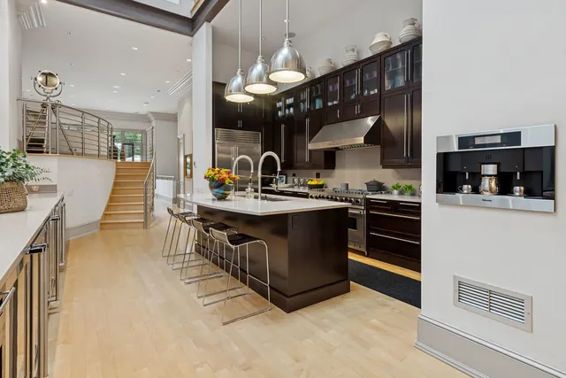 $5,000,000 | 2217 North Clybourn Avenue, Chicago, IL 60614