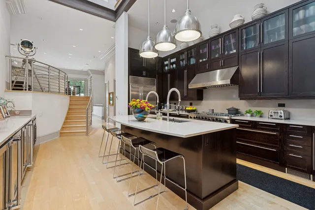 $5,000,000 | 2217 North Clybourn Avenue, Chicago, IL 60614