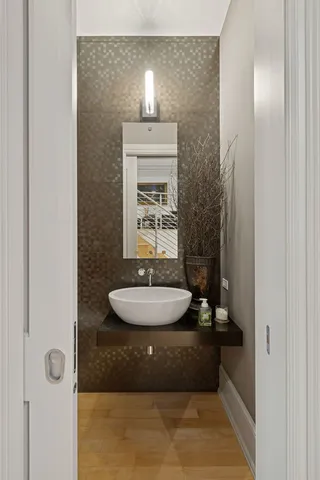 $5,000,000 | 2217 North Clybourn Avenue, Chicago, IL 60614