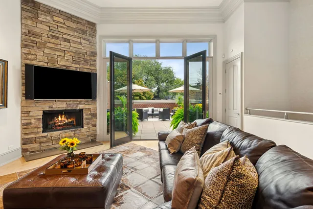 $5,000,000 | 2217 North Clybourn Avenue, Chicago, IL 60614